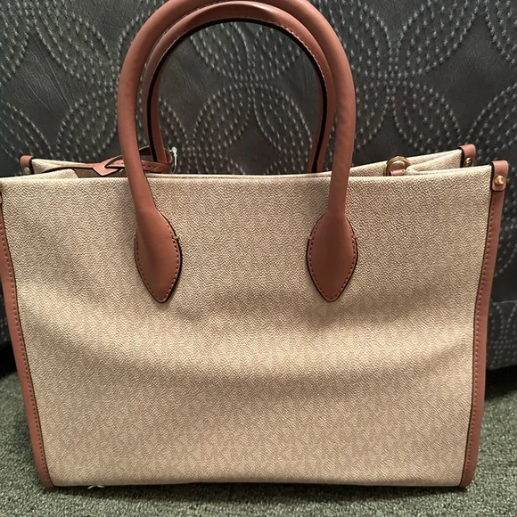 Michael Kors Tote Bag Pink with short and long strap - Picture 5 of 6
